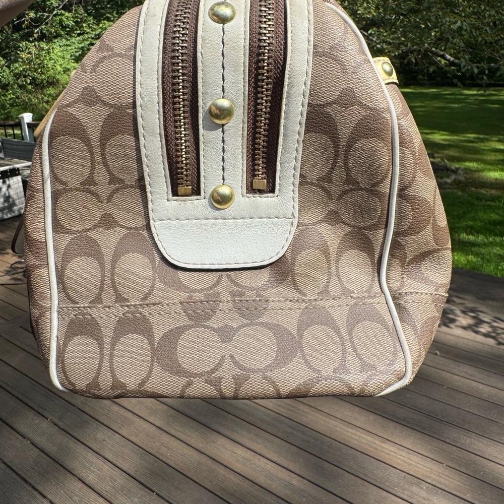 Coach Tan and Cream Signature Satchel - Picture 5 of 12